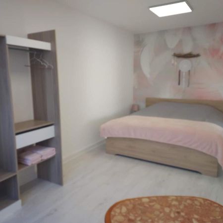 La Sweet Du Globe Maubeuge Apartment ภายนอก รูปภาพ